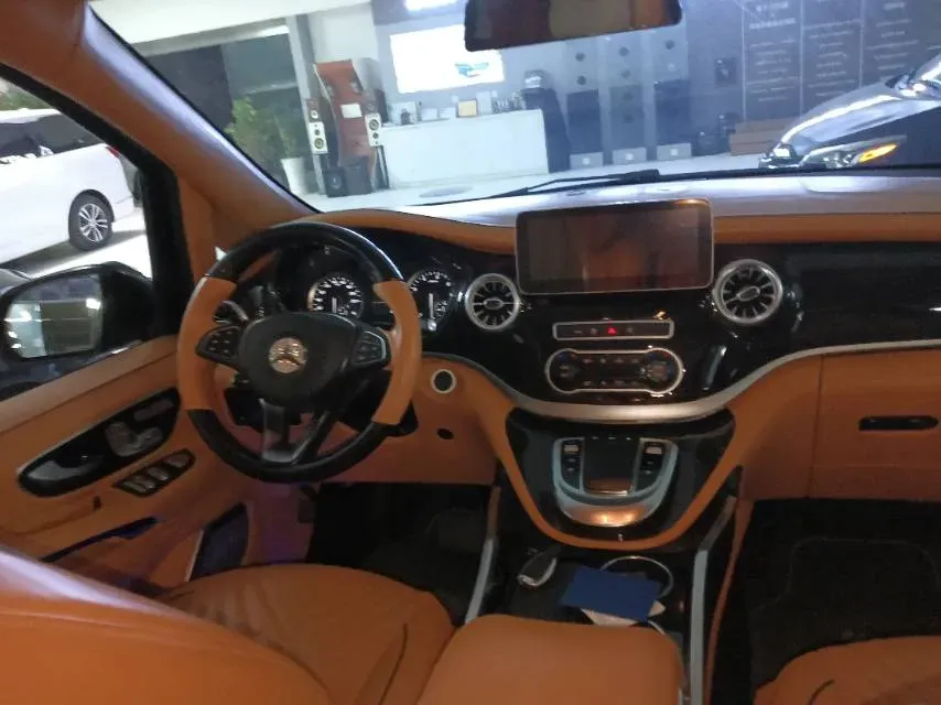 2021 Mercedes-Benz Vito 2.0T 211HP L4 9AT,autocango,china used car exporter,china ev exporter,chinese used car exporter,chinese used ev exporter