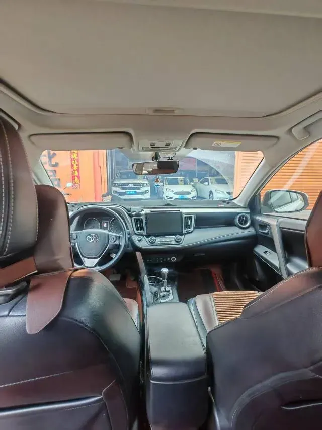 2016 Mitsubishi Outlander 2.0L 150HP L4 CVT,autocango,china used car exporter,china ev exporter,chinese used car exporter,chinese used ev exporter