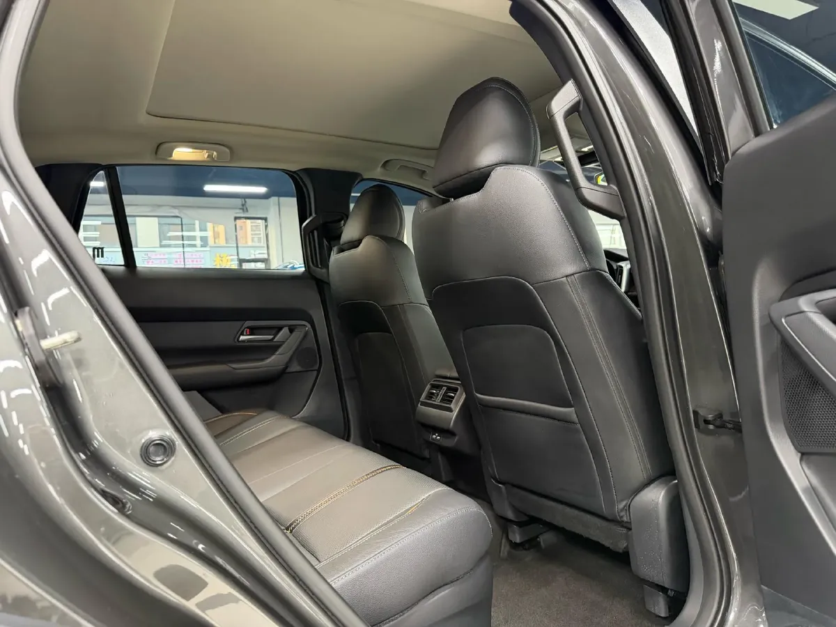 2023 Mazda CX-50 2.0L 155HP L4 6AT,autocango,china used car exporter,china ev exporter,chinese used car exporter,chinese used ev exporter