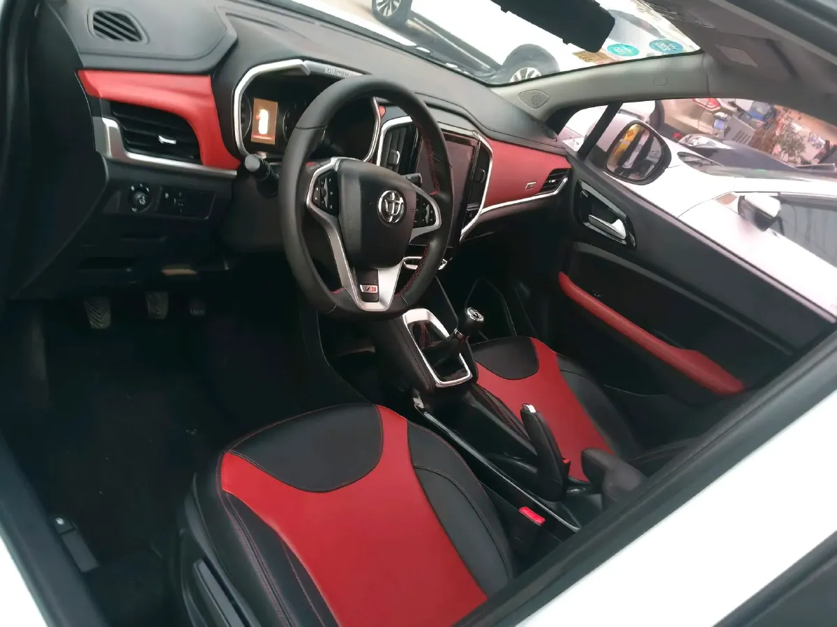 2017 BAW Battle Flag Pickup 2.8T 102HP L4 5MT,autocango,china used car exporter,china ev exporter,chinese used car exporter,chinese used ev exporter