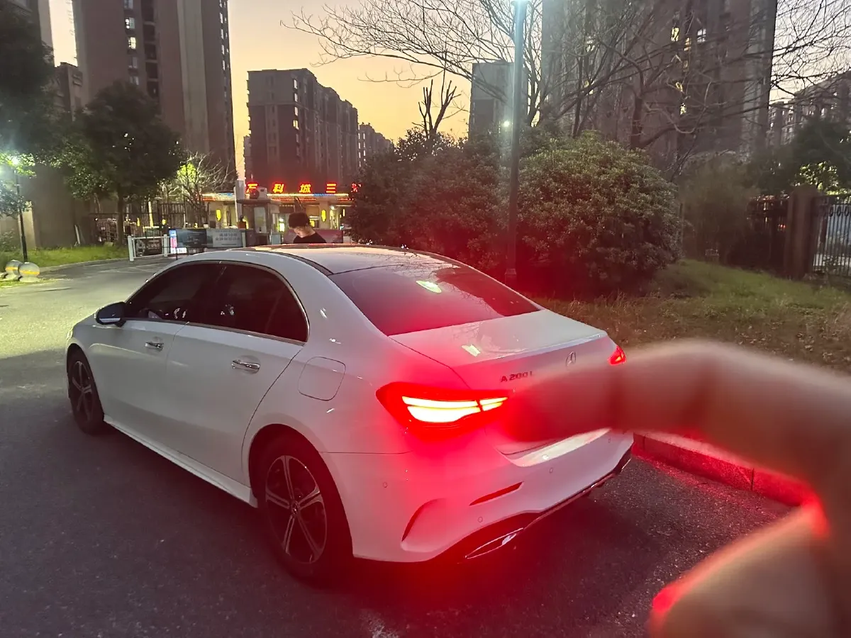 2025 Mercedes-Benz A Class 1.3T 163HP L4 7DCT,autocango,china used car exporter,china ev exporter,chinese used car exporter,chinese used ev exporter