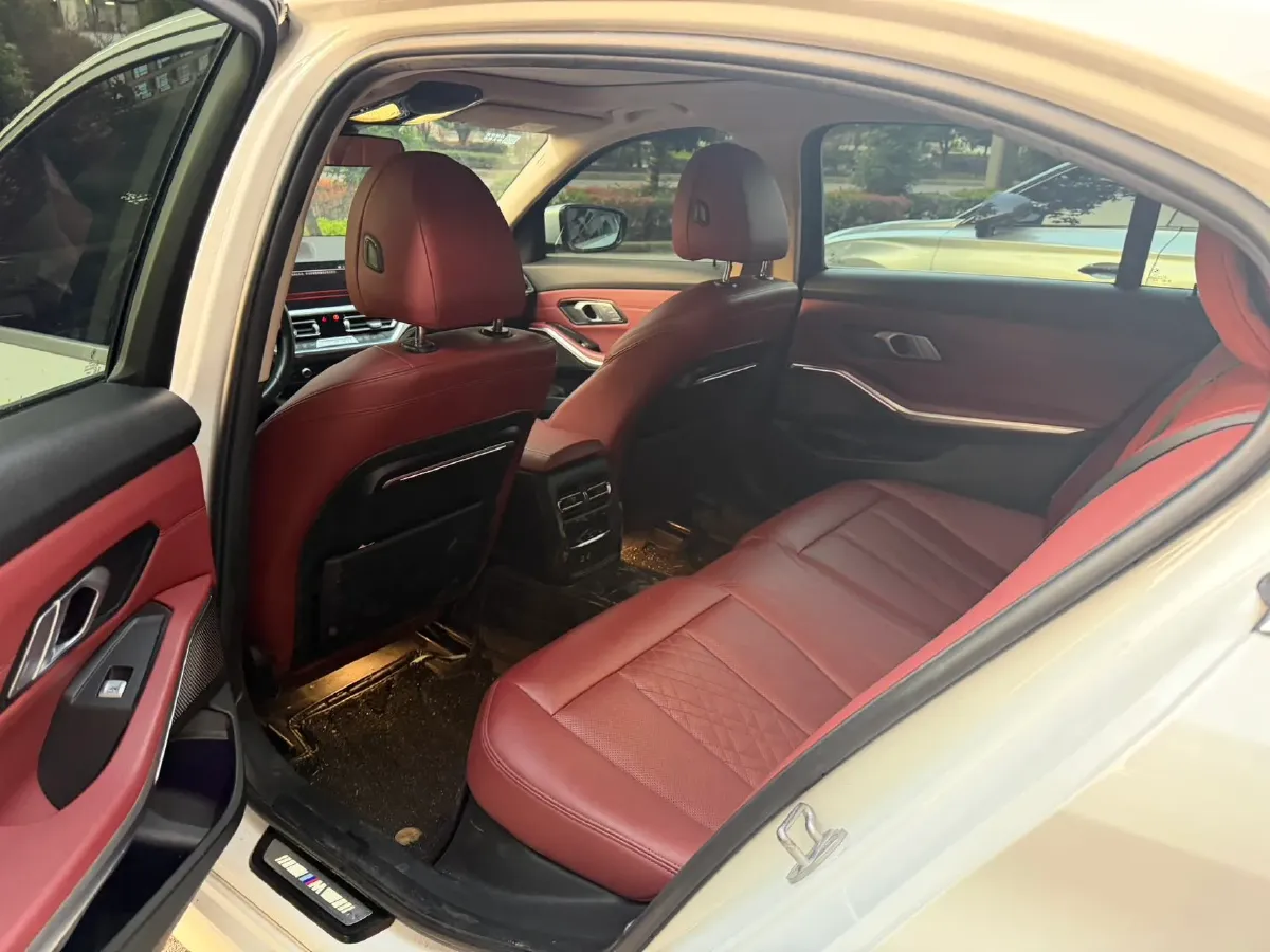 2022 BMW 3 Series 2.0T 184HP L4 8AT,autocango,china used car exporter,china ev exporter,chinese used car exporter,chinese used ev exporter