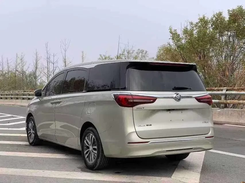 2022 Buick GL8 2.0T 237HP L4 9AT,autocango,china used car exporter,china ev exporter,chinese used car exporter,chinese used ev exporter