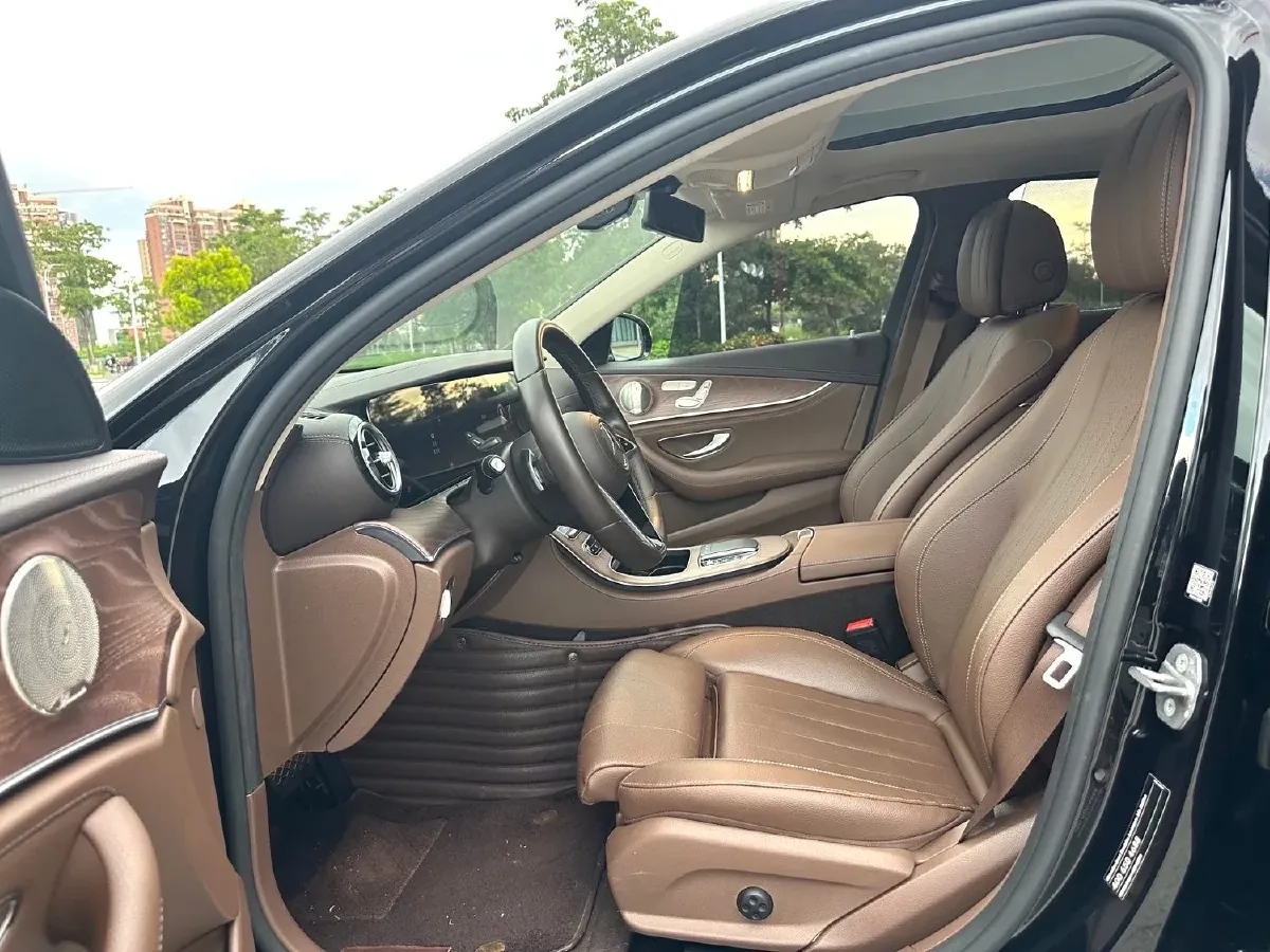 2022 Mercedes-Benz E Class 2.0T 258HP L4 9AT,autocango,china used car exporter,china ev exporter,chinese used car exporter,chinese used ev exporter