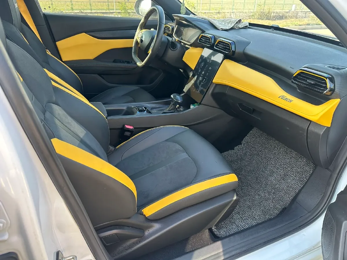 2023 DongFeng Aeolus YiXuan 1.5T 197HP L4 6DCT,autocango,china used car exporter,china ev exporter,chinese used car exporter,chinese used ev exporter