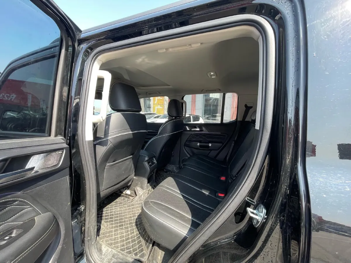 2023 Tank 300 2.0T 227HP L4 8AT,autocango,china used car exporter,china ev exporter,chinese used car exporter,chinese used ev exporter