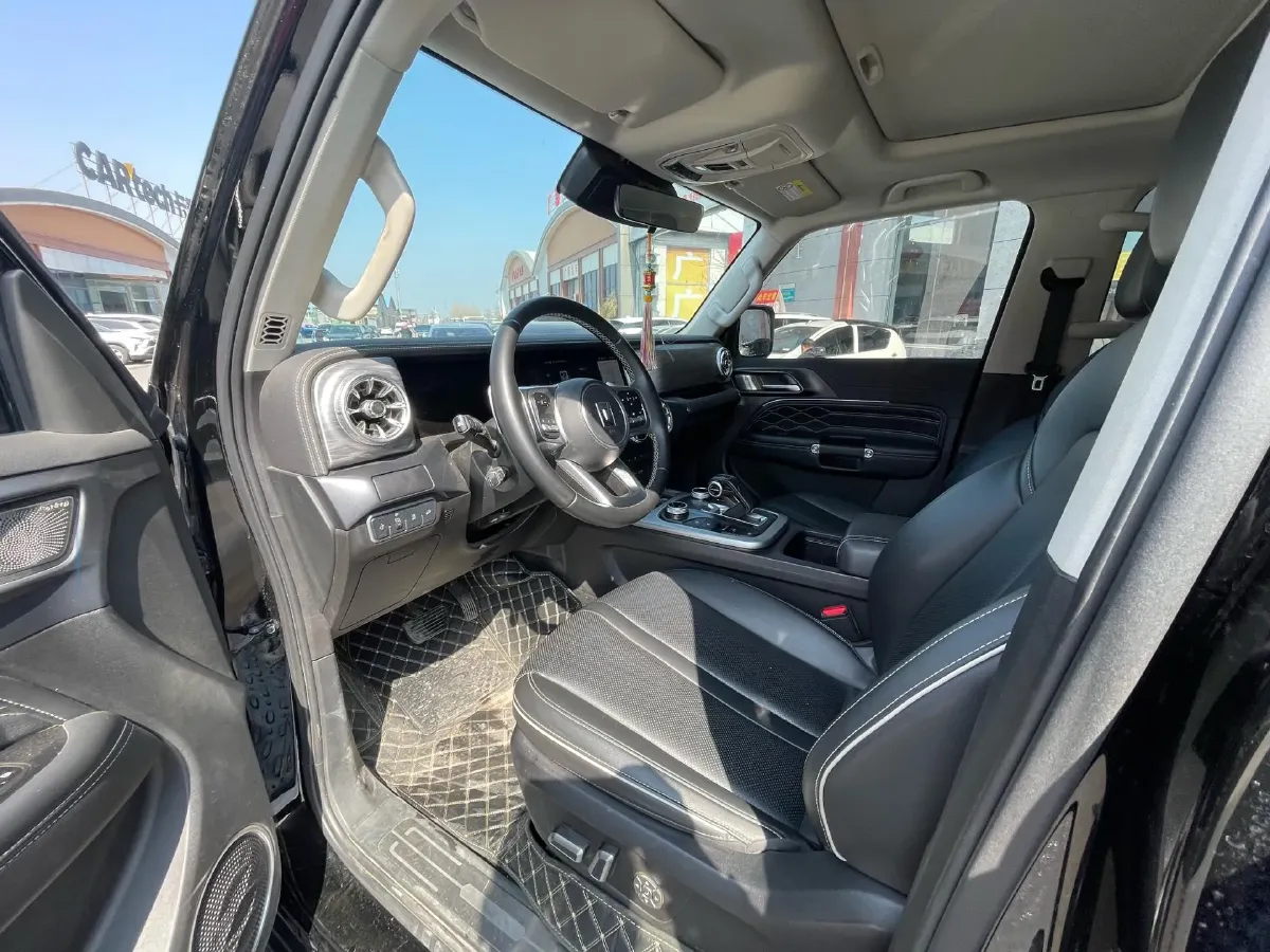 2023 Tank 300 2.0T 227HP L4 8AT,autocango,china used car exporter,china ev exporter,chinese used car exporter,chinese used ev exporter