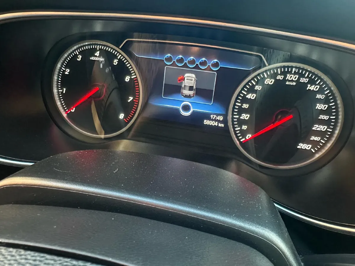 2020 HongQi H5 1.8T 197HP L4 6AT,autocango,china used car exporter,china ev exporter,chinese used car exporter,chinese used ev exporter