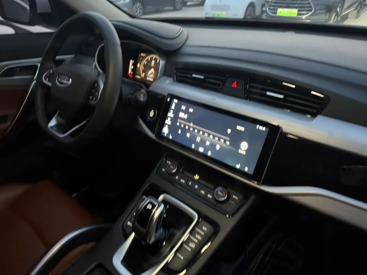 2021 Geely Azkarra 1.8T 184HP L4 7DCT,autocango,china used car exporter,china ev exporter,chinese used car exporter,chinese used ev exporter