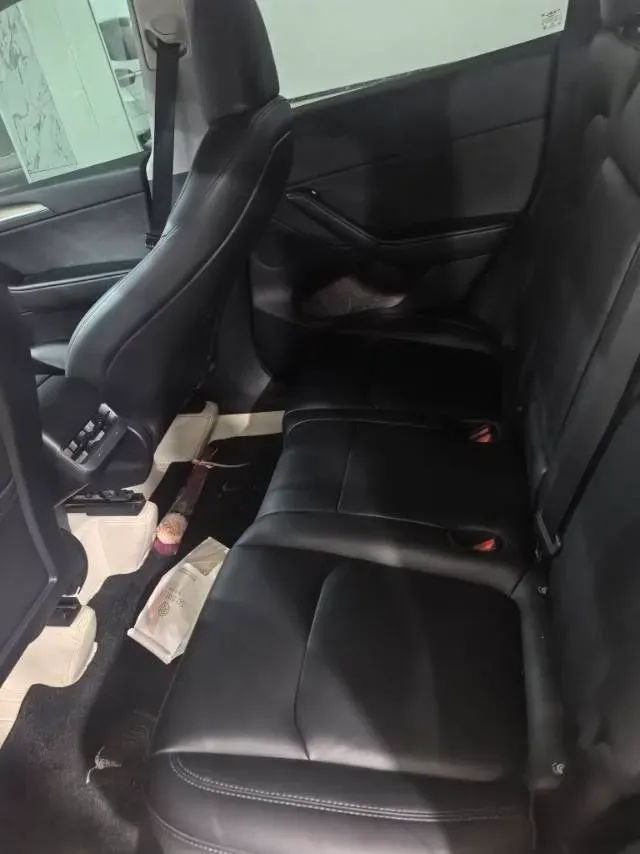 2022 Tesla Model Y BEV 60KWH,autocango,china used car exporter,china ev exporter,chinese used car exporter,chinese used ev exporter