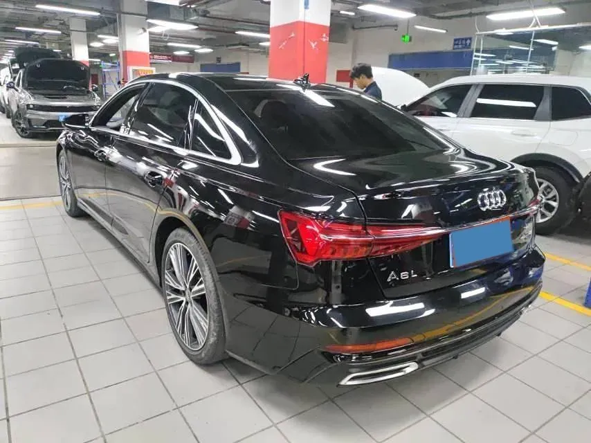 2021 Audi A6L 2.0T 190HP L4 7DCT,autocango,china used car exporter,china ev exporter,chinese used car exporter,chinese used ev exporter