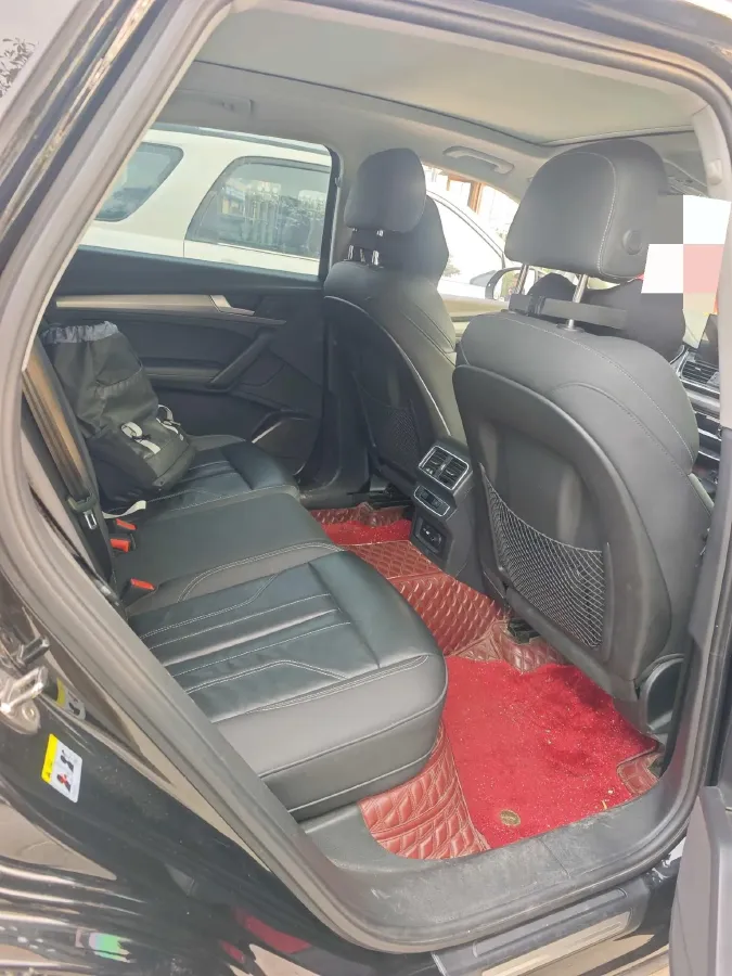 2022 Audi Q5L 2.0T 190HP L4 7DCT,autocango,china used car exporter,china ev exporter,chinese used car exporter,chinese used ev exporter