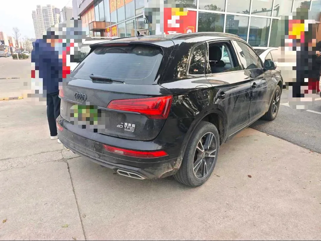 2022 Audi Q5L 2.0T 190HP L4 7DCT,autocango,china used car exporter,china ev exporter,chinese used car exporter,chinese used ev exporter
