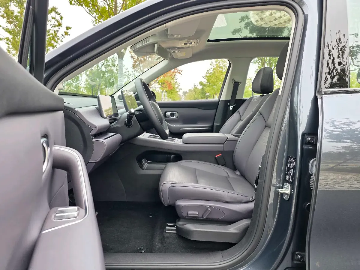 2024 Leapmotor C10 1.5L 95HP L4 REEV 28.4KWH,autocango,china used car exporter,china ev exporter,chinese used car exporter,chinese used ev exporter