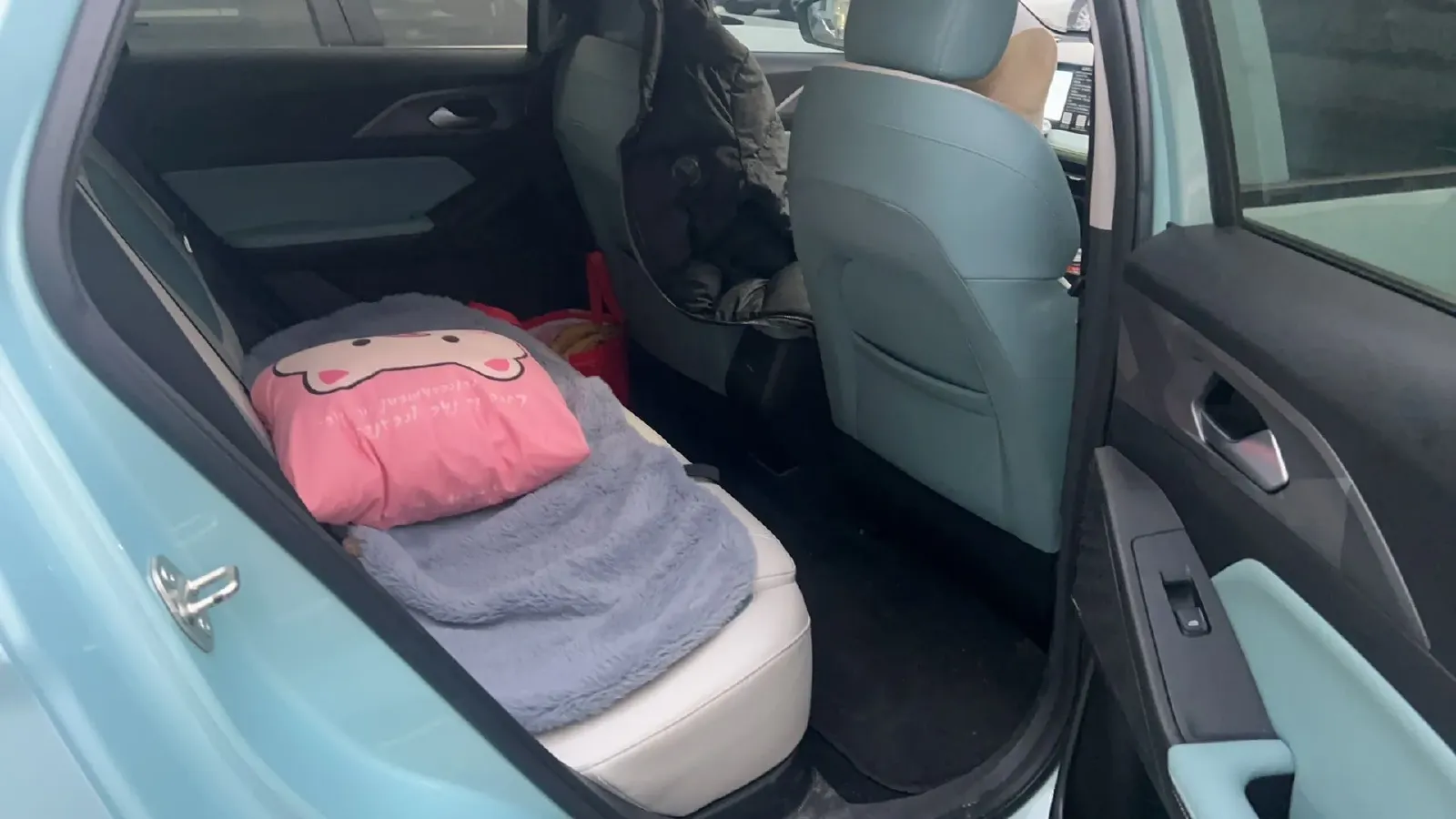 2023 Geometry E BEV 39.4KWH,autocango,china used car exporter,china ev exporter,chinese used car exporter,chinese used ev exporter