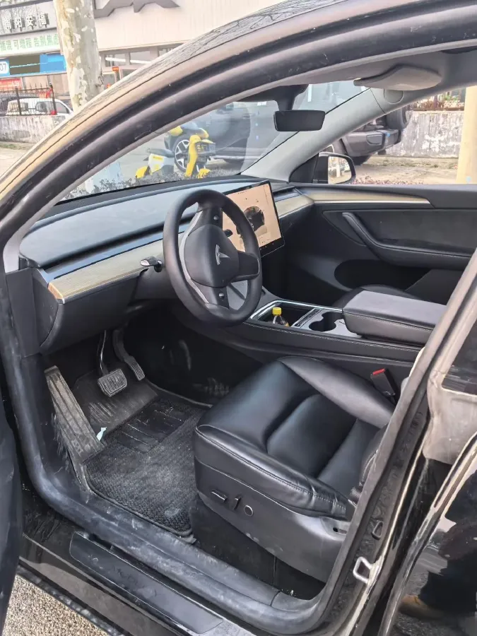 2022 Tesla Model Y BEV 60KWH,autocango,china used car exporter,china ev exporter,chinese used car exporter,chinese used ev exporter