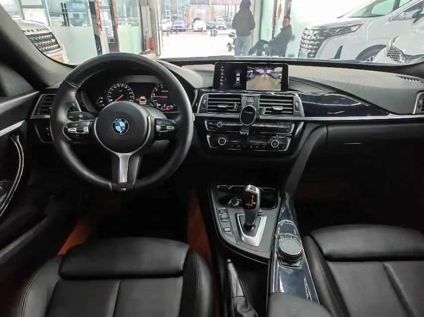 2020 BMW 3 Series GT 2.0T 184HP L4 8AT,autocango,china used car exporter,china ev exporter,chinese used car exporter,chinese used ev exporter