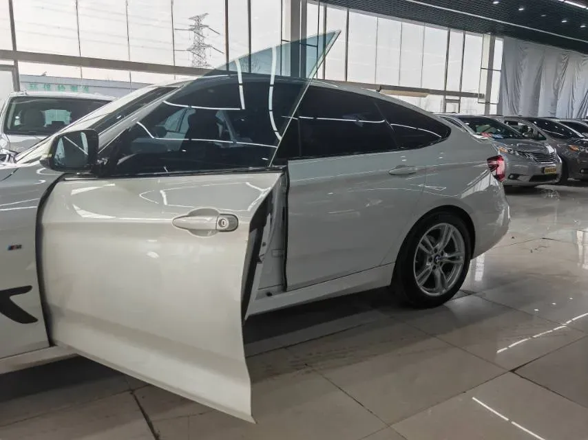 2020 BMW 3 Series GT 2.0T 184HP L4 8AT,autocango,china used car exporter,china ev exporter,chinese used car exporter,chinese used ev exporter
