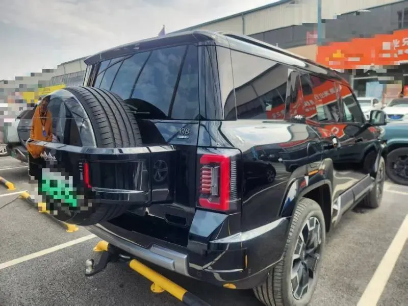 2025 FangChengBao Bao 8 2.0T 245HP L4 E-CVT PHEV 36.8KWH,autocango,china used car exporter,china ev exporter,chinese used car exporter,chinese used ev exporter