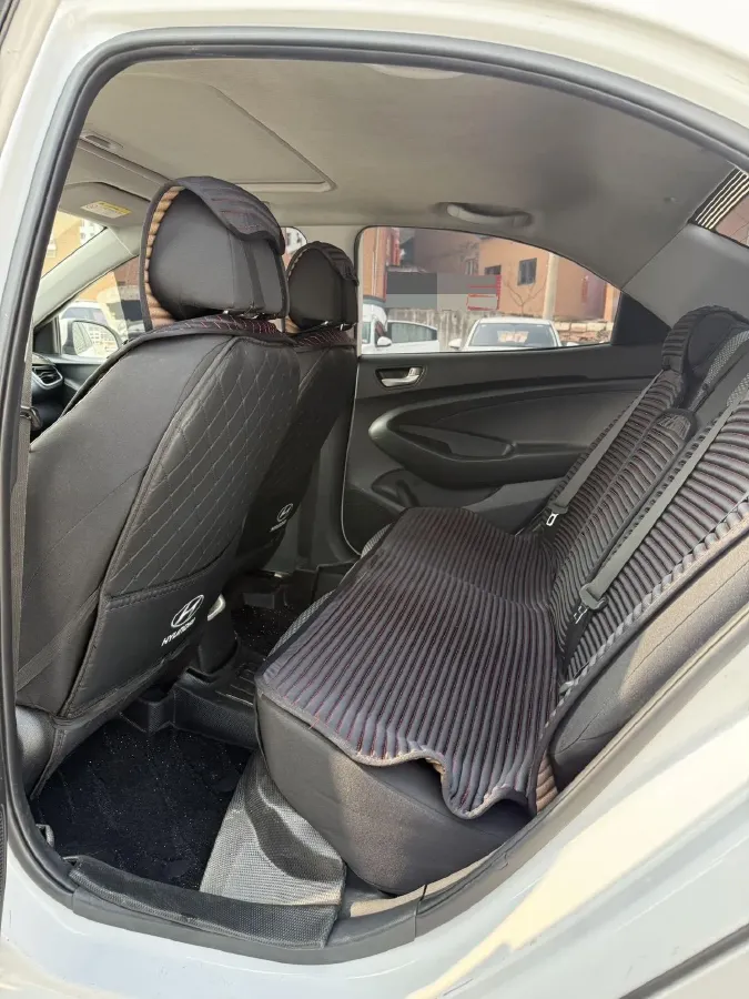 2017 Hyundai Reina 1.4L 95HP L4 4AT,autocango,china used car exporter,china ev exporter,chinese used car exporter,chinese used ev exporter