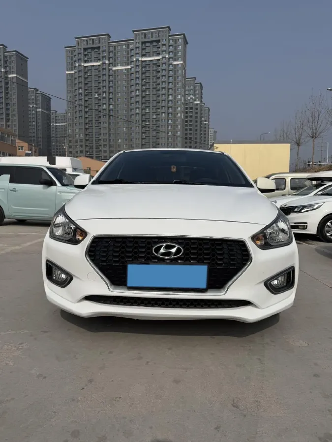 2017 Hyundai Reina 1.4L 95HP L4 4AT,autocango,china used car exporter,china ev exporter,chinese used car exporter,chinese used ev exporter