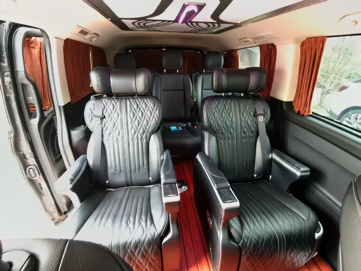 2021 Mercedes-Benz Vito 2.0T 211HP L4 9AT,autocango,china used car exporter,china ev exporter,chinese used car exporter,chinese used ev exporter