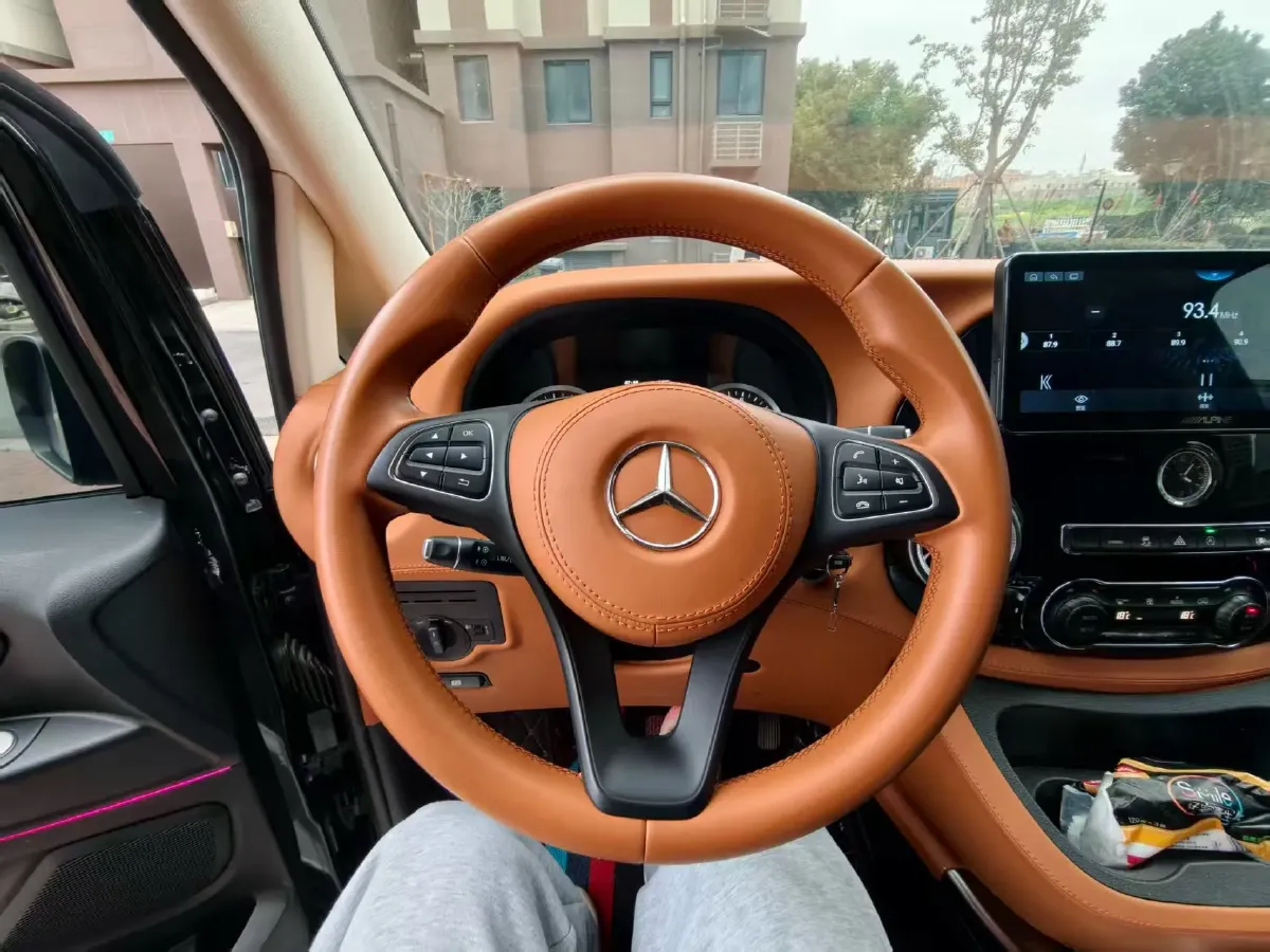 2021 Mercedes-Benz Vito 2.0T 211HP L4 9AT,autocango,china used car exporter,china ev exporter,chinese used car exporter,chinese used ev exporter