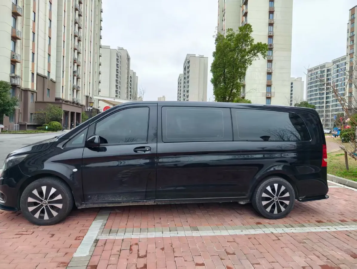 2021 Mercedes-Benz Vito 2.0T 211HP L4 9AT,autocango,china used car exporter,china ev exporter,chinese used car exporter,chinese used ev exporter