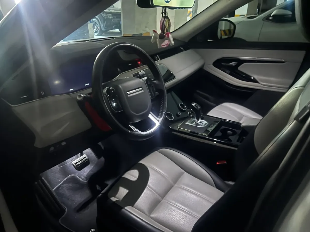 2020 Land Rover Range Rover Evoque 2.0T 249HP L4 9AT,autocango,china used car exporter,china ev exporter,chinese used car exporter,chinese used ev exporter