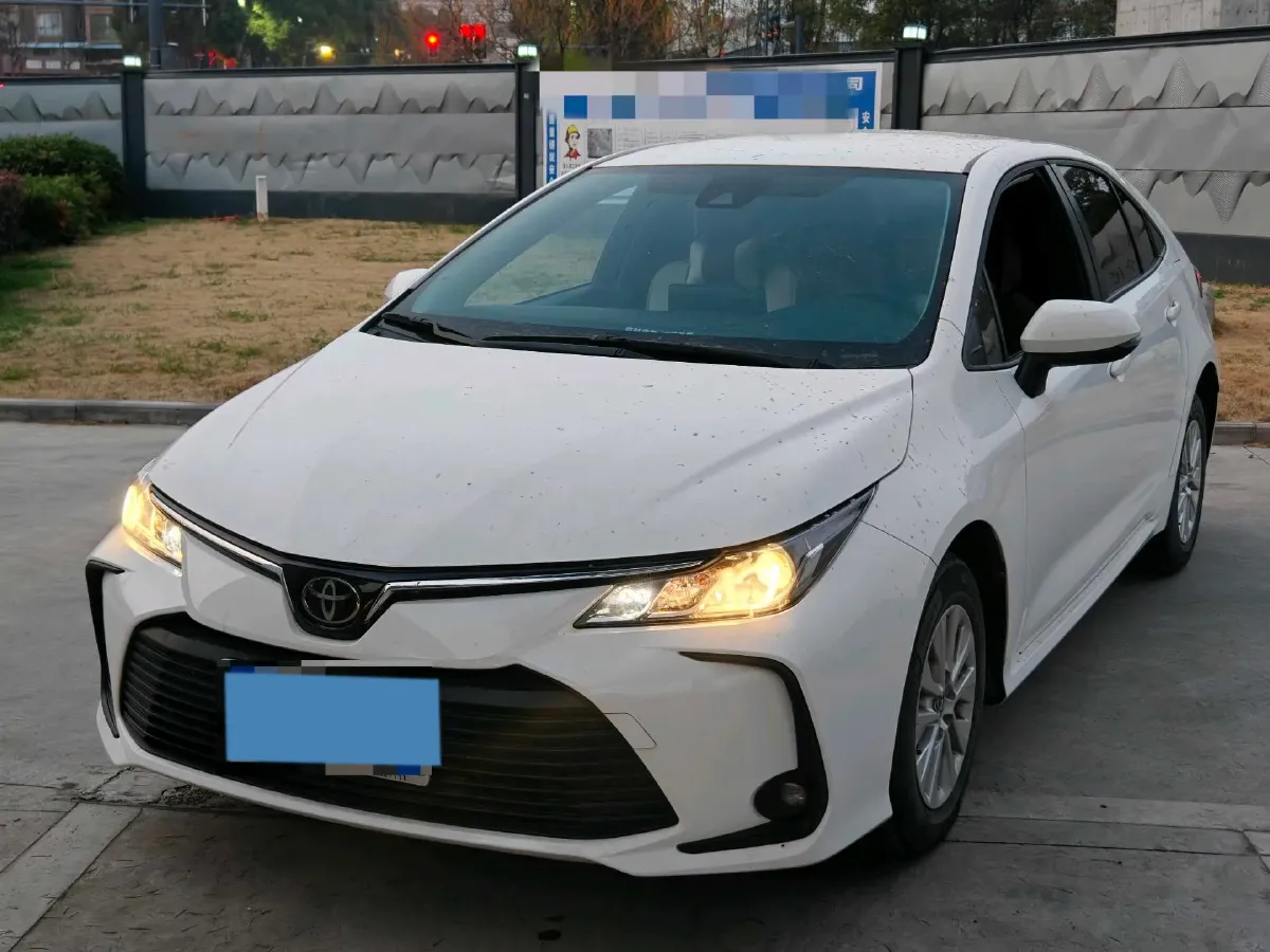 2019 Toyota Corolla 1.2T 116HP L4 CVT,autocango,china used car exporter,china ev exporter,chinese used car exporter,chinese used ev exporter