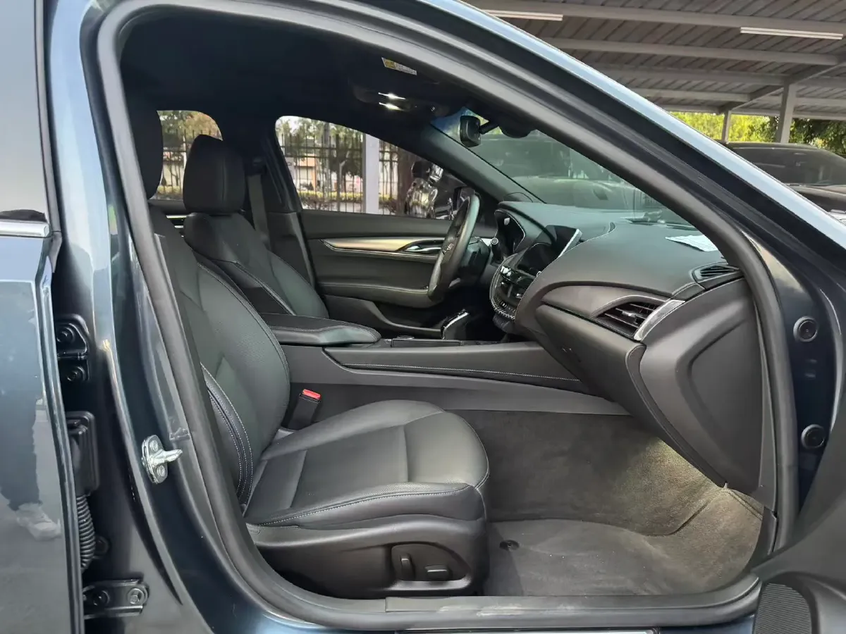 2021 Cadillac CT5 2.0T 237HP L4 10AT,autocango,china used car exporter,china ev exporter,chinese used car exporter,chinese used ev exporter