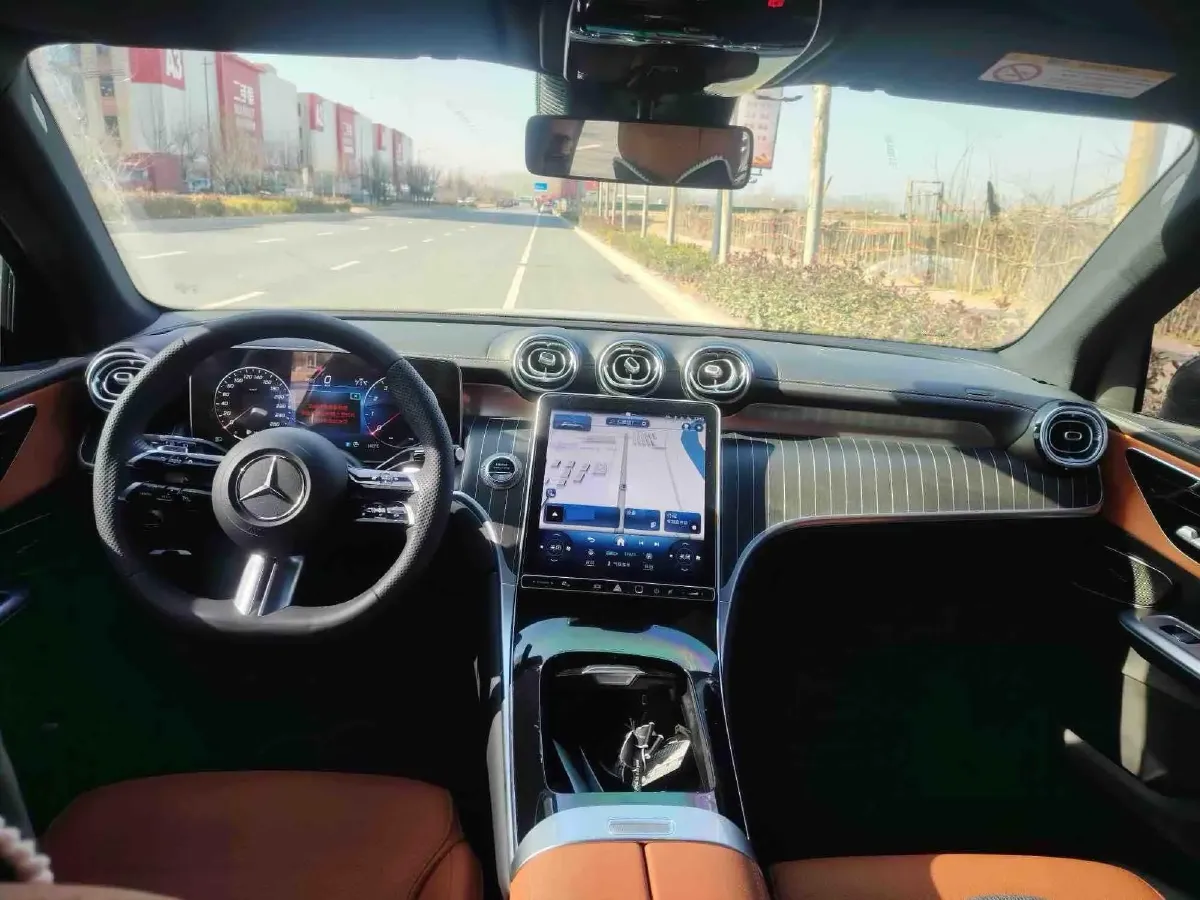 2023 Mercedes-Benz GLC Class 2.0T 204HP L4 9AT,autocango,china used car exporter,china ev exporter,chinese used car exporter,chinese used ev exporter