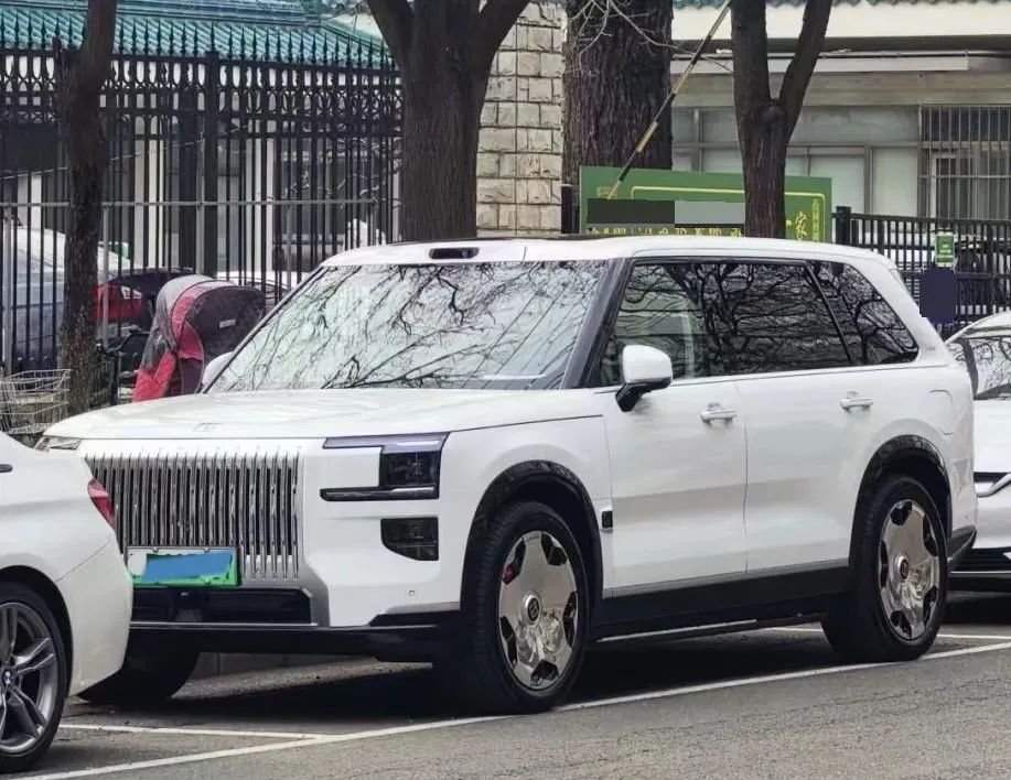 2025 Zeekr 9X 2.0T 279HP L4 1DHT PHEV,autocango,china used car exporter,china ev exporter,chinese used car exporter,chinese used ev exporter