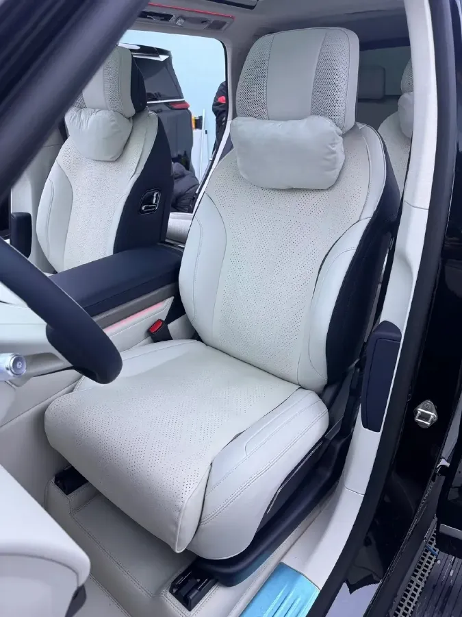 2025 Zeekr 9X 2.0T 279HP L4 1DHT PHEV,autocango,china used car exporter,china ev exporter,chinese used car exporter,chinese used ev exporter