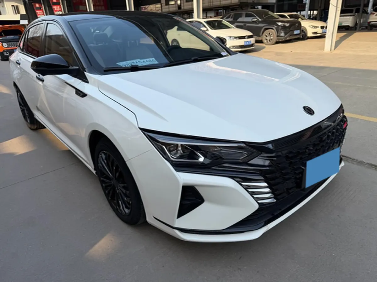2021 DongFeng Aeolus YiXuan MAX 1.5T 190HP L4 7DCT,autocango,china used car exporter,china ev exporter,chinese used car exporter,chinese used ev exporter