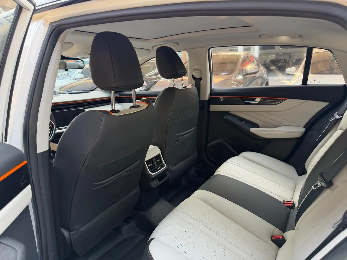 2021 DongFeng Aeolus YiXuan MAX 1.5T 190HP L4 7DCT,autocango,china used car exporter,china ev exporter,chinese used car exporter,chinese used ev exporter