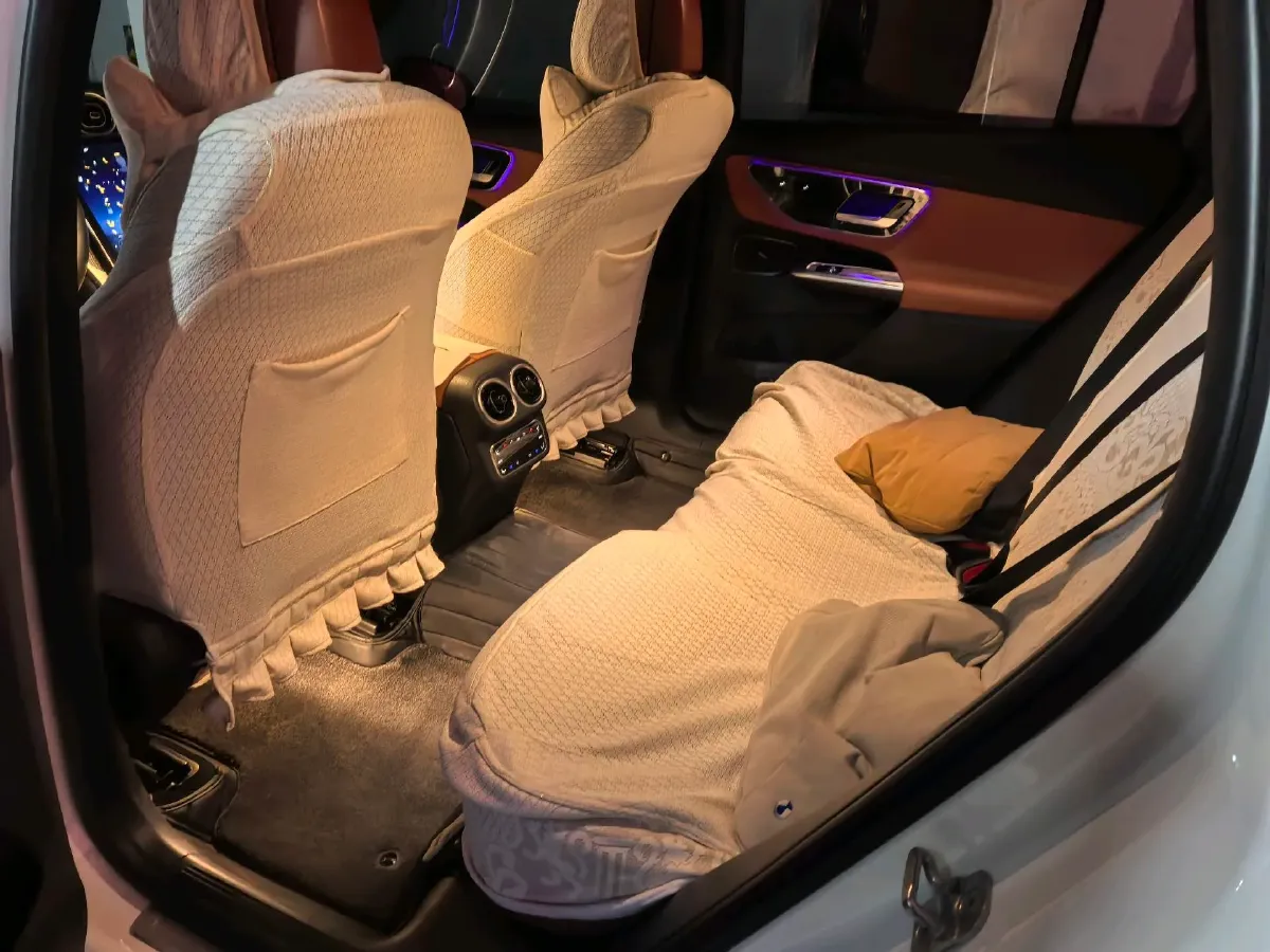 2025 Mercedes-Benz GLC Class 2.0T 204HP L4 9AT,autocango,china used car exporter,china ev exporter,chinese used car exporter,chinese used ev exporter