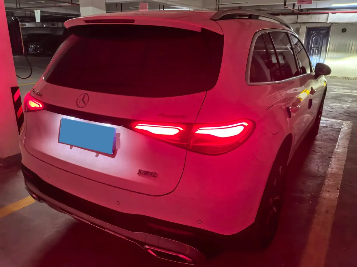 2025 Mercedes-Benz GLC Class 2.0T 204HP L4 9AT,autocango,china used car exporter,china ev exporter,chinese used car exporter,chinese used ev exporter