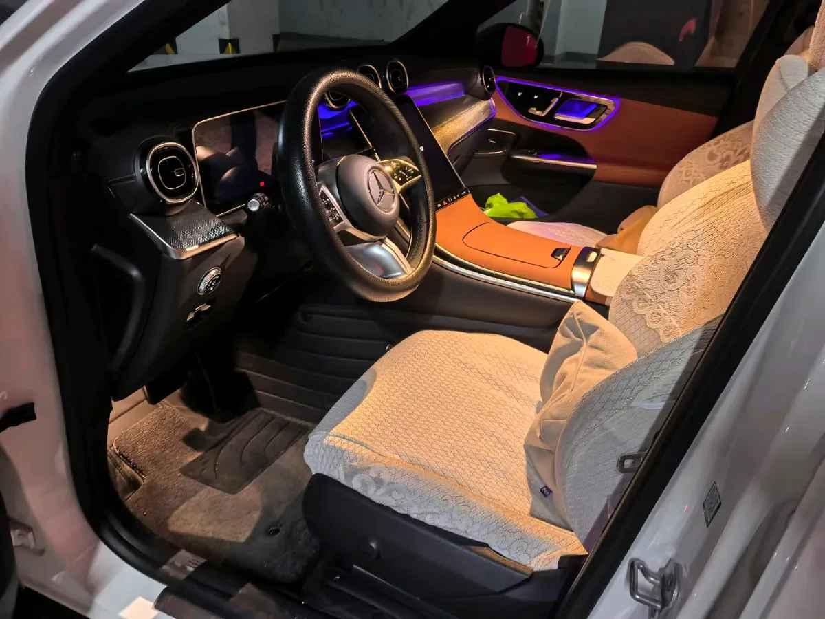 2025 Mercedes-Benz GLC Class 2.0T 204HP L4 9AT,autocango,china used car exporter,china ev exporter,chinese used car exporter,chinese used ev exporter