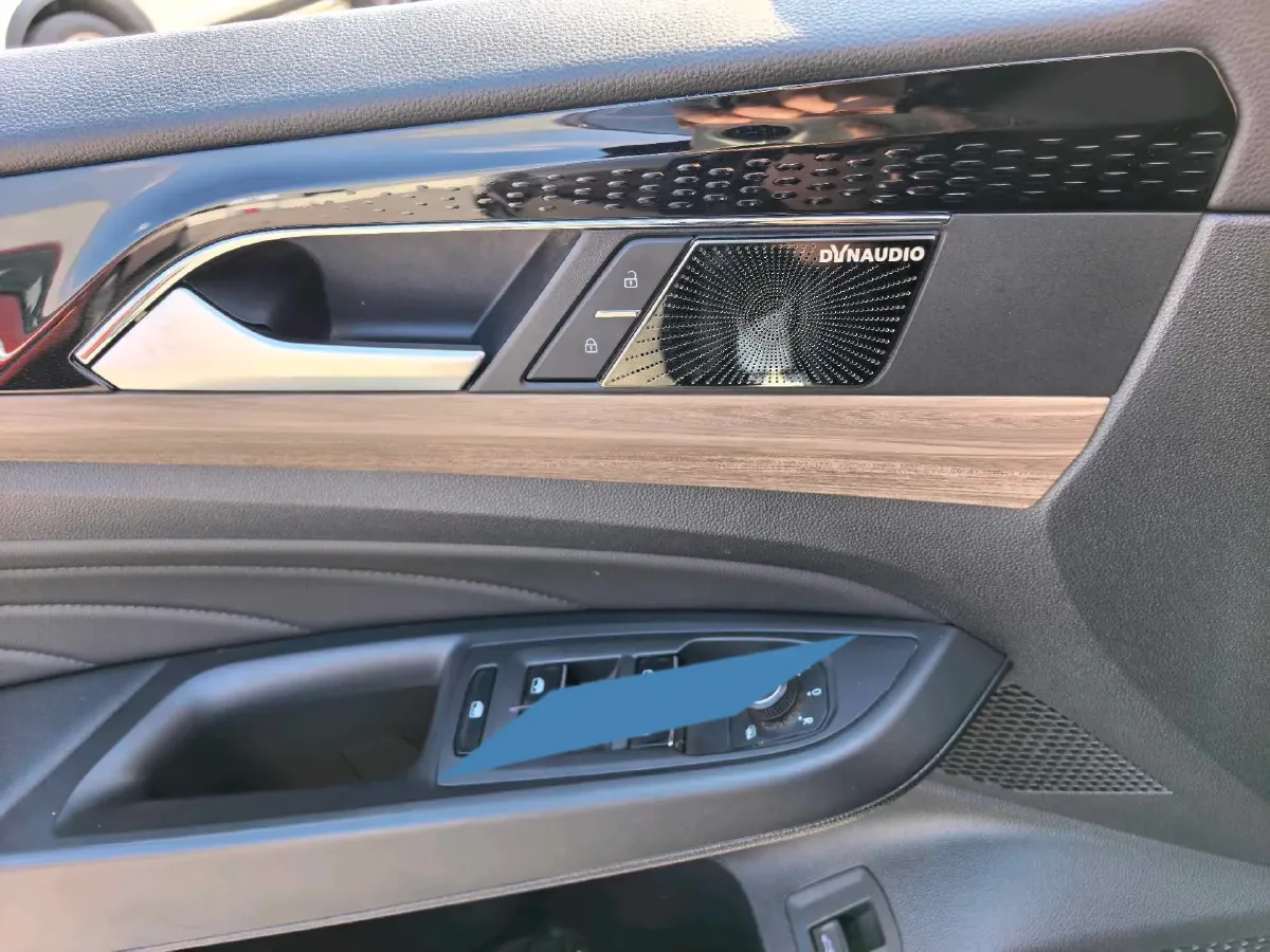 2020 Volkswagen Passat 2.0T 186HP L4 7DCT,autocango,china used car exporter,china ev exporter,chinese used car exporter,chinese used ev exporter