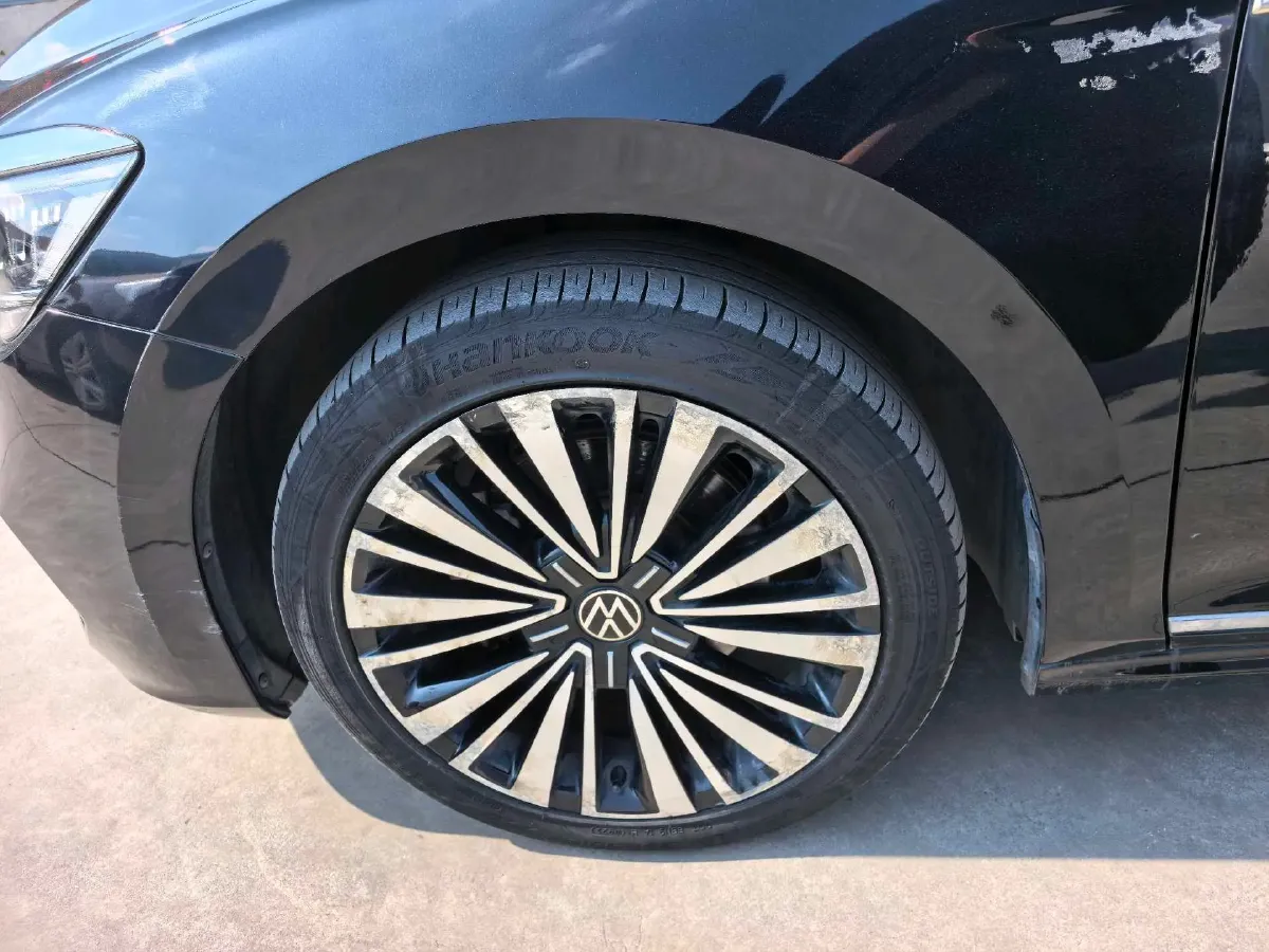 2020 Volkswagen Passat 2.0T 186HP L4 7DCT,autocango,china used car exporter,china ev exporter,chinese used car exporter,chinese used ev exporter