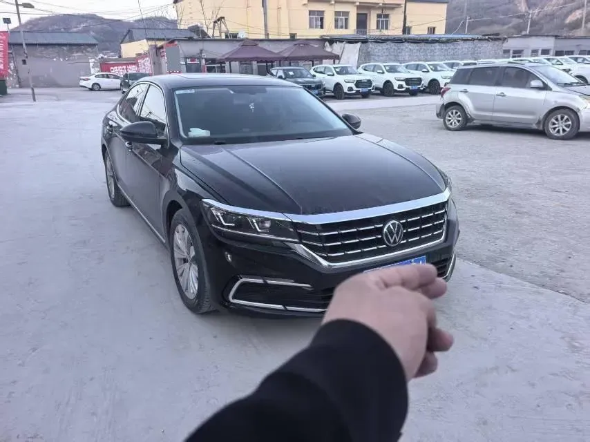 2021 Volkswagen Passat 1.4T 150HP L4 7DCT,autocango,china used car exporter,china ev exporter,chinese used car exporter,chinese used ev exporter