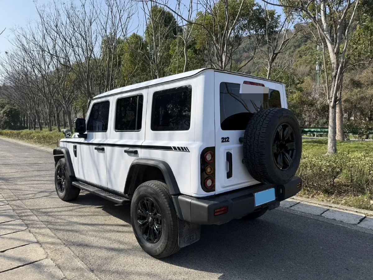 2024 212 212 T01 2.0T 252HP L4 8AT,autocango,china used car exporter,china ev exporter,chinese used car exporter,chinese used ev exporter