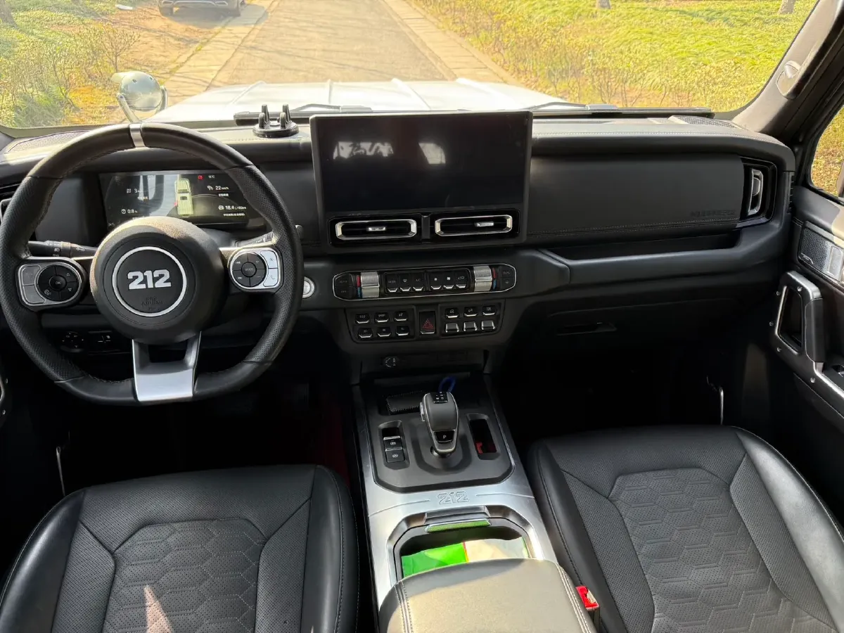 2024 212 212 T01 2.0T 252HP L4 8AT,autocango,china used car exporter,china ev exporter,chinese used car exporter,chinese used ev exporter