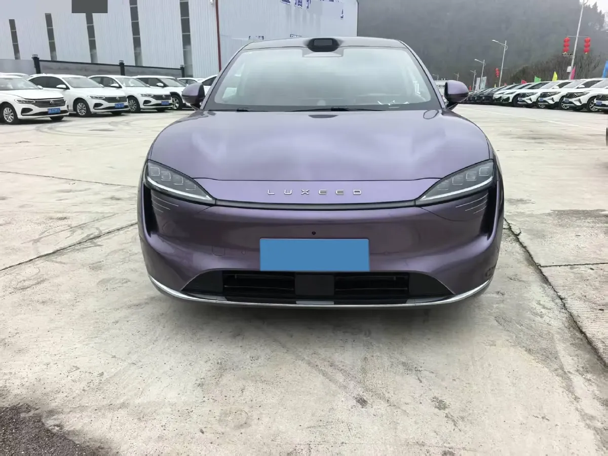 2025 Luxeed R7 REEV 156HP REEV,autocango,china used car exporter,china ev exporter,chinese used car exporter,chinese used ev exporter