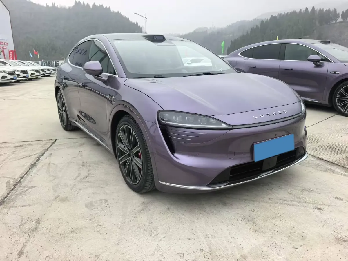2025 Luxeed R7 REEV 156HP REEV,autocango,china used car exporter,china ev exporter,chinese used car exporter,chinese used ev exporter