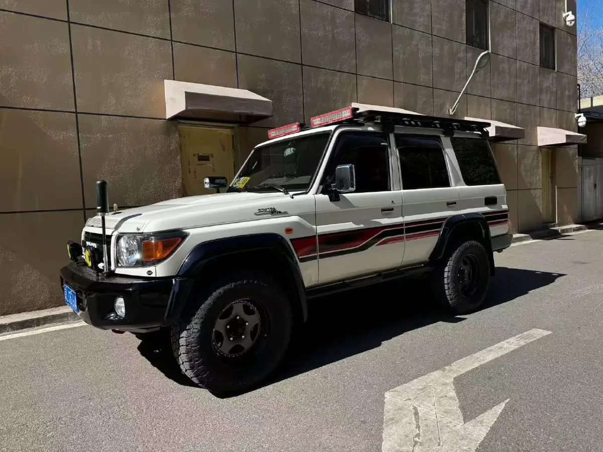 2007 Toyota Land Cruiser 4.0L 244HP V6 5MT,autocango,china used car exporter,china ev exporter,chinese used car exporter,chinese used ev exporter