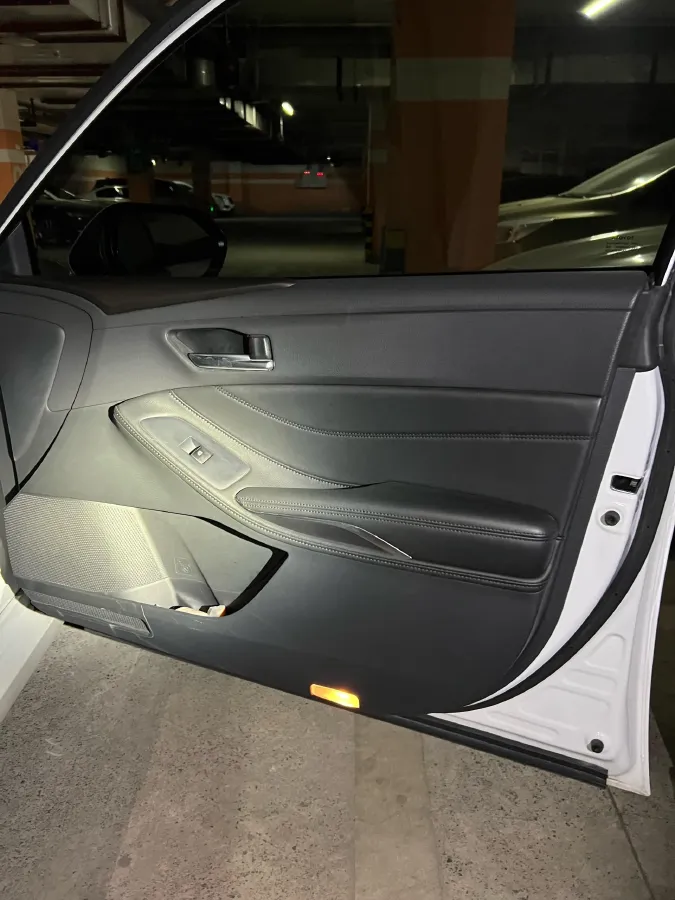 2019 Toyota Avalon 2.0L 178HP L4 CVT,autocango,china used car exporter,china ev exporter,chinese used car exporter,chinese used ev exporter