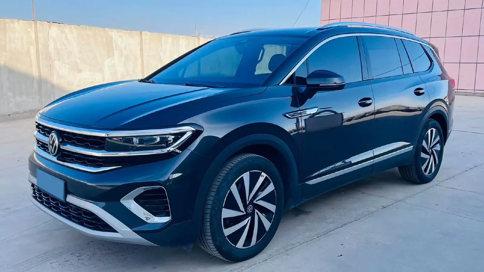 2022 Volkswagen Talagon 2.0T 220HP L4 7DCT,autocango,china used car exporter,china ev exporter,chinese used car exporter,chinese used ev exporter