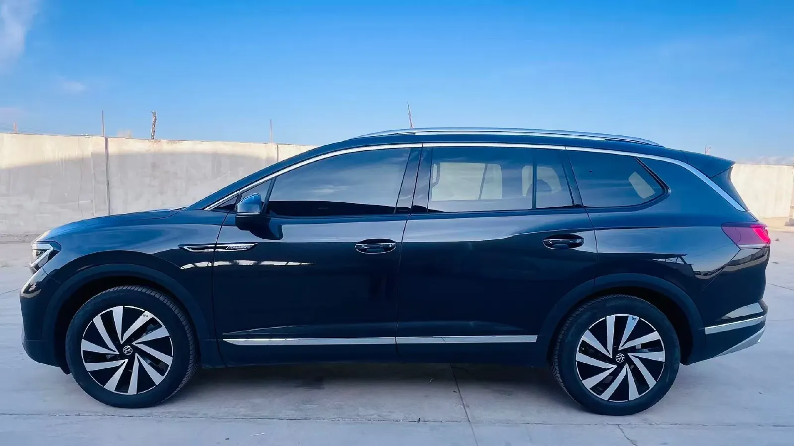 2022 Volkswagen Talagon 2.0T 220HP L4 7DCT,autocango,china used car exporter,china ev exporter,chinese used car exporter,chinese used ev exporter